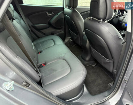 Серый Хендай их35, объемом двигателя 2 л и пробегом 124 тыс. км за 16850 $, фото 79 на Automoto.ua