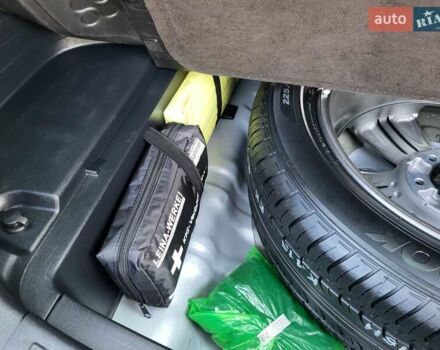 Серый Хендай их35, объемом двигателя 2 л и пробегом 221 тыс. км за 17150 $, фото 60 на Automoto.ua