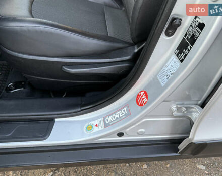 Серый Хендай их35, объемом двигателя 2 л и пробегом 183 тыс. км за 13750 $, фото 70 на Automoto.ua