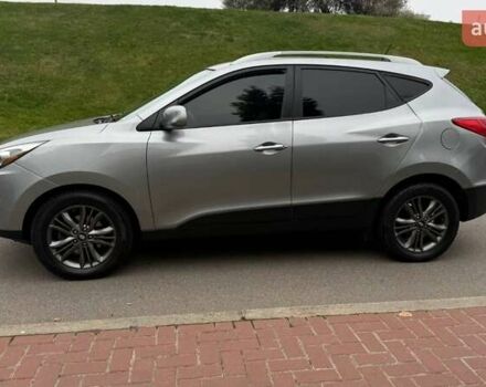 Серый Хендай их35, объемом двигателя 2.4 л и пробегом 127 тыс. км за 11650 $, фото 1 на Automoto.ua