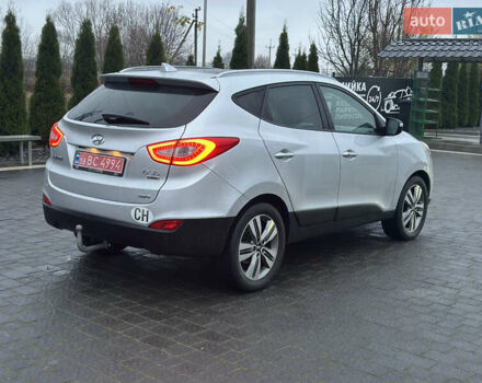 Серый Хендай их35, объемом двигателя 2 л и пробегом 180 тыс. км за 15100 $, фото 8 на Automoto.ua