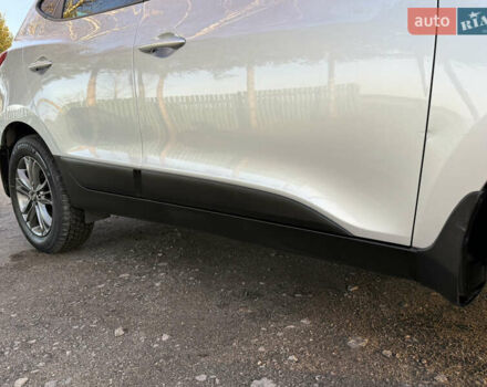 Серый Хендай их35, объемом двигателя 2 л и пробегом 183 тыс. км за 13750 $, фото 17 на Automoto.ua