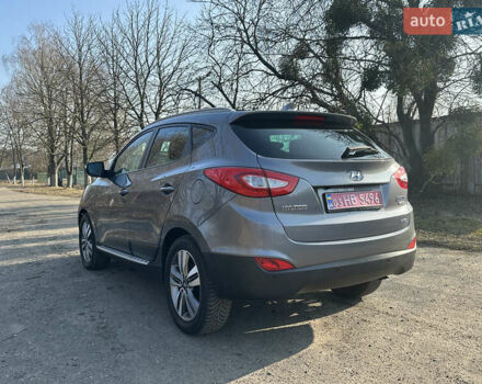 Серый Хендай их35, объемом двигателя 2 л и пробегом 230 тыс. км за 15900 $, фото 10 на Automoto.ua