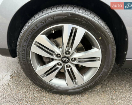 Серый Хендай их35, объемом двигателя 2 л и пробегом 124 тыс. км за 16850 $, фото 23 на Automoto.ua