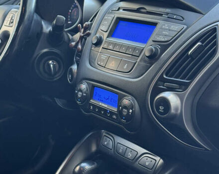 Серый Хендай их35, объемом двигателя 2 л и пробегом 96 тыс. км за 14899 $, фото 25 на Automoto.ua