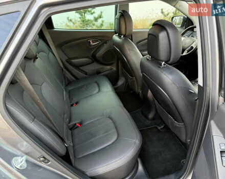 Сірий Хендай іх35, об'ємом двигуна 2 л та пробігом 124 тис. км за 16600 $, фото 79 на Automoto.ua