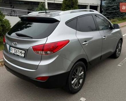 Серый Хендай их35, объемом двигателя 2.4 л и пробегом 127 тыс. км за 11650 $, фото 12 на Automoto.ua