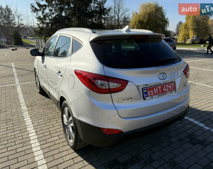 Серый Хендай их35, объемом двигателя 2 л и пробегом 187 тыс. км за 16600 $, фото 19 на Automoto.ua