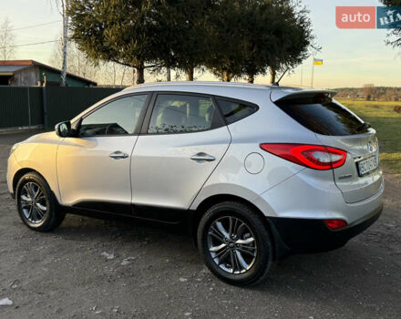 Серый Хендай их35, объемом двигателя 2 л и пробегом 183 тыс. км за 13750 $, фото 10 на Automoto.ua