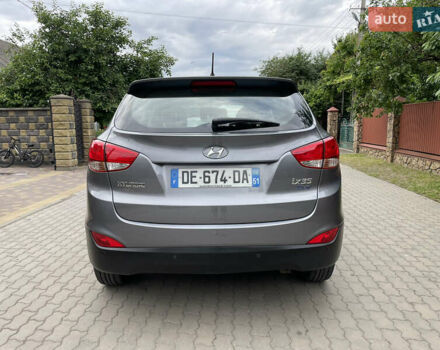 Сірий Хендай іх35, об'ємом двигуна 1.7 л та пробігом 143 тис. км за 13750 $, фото 5 на Automoto.ua