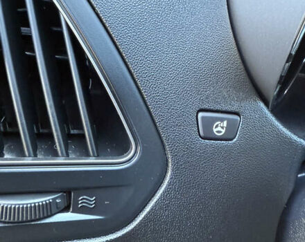 Серый Хендай их35, объемом двигателя 2 л и пробегом 187 тыс. км за 16600 $, фото 91 на Automoto.ua