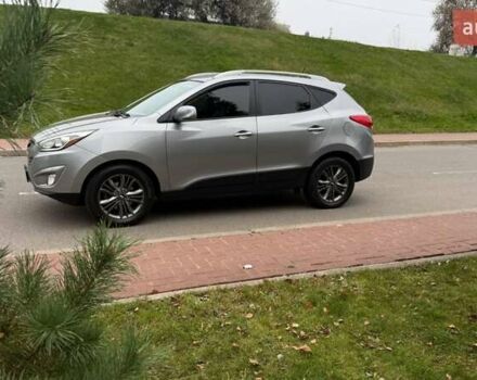 Серый Хендай их35, объемом двигателя 2.4 л и пробегом 127 тыс. км за 11650 $, фото 5 на Automoto.ua