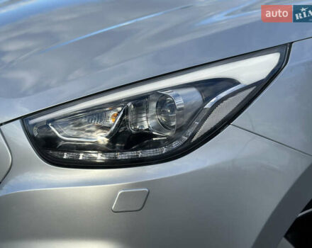 Хендай их35 2014 в Бродах на Automoto.ua Серый Хендай их35, объемом двигателя 2 л и пробегом 180 тыс. км за 15500 $, фото 2 на Automoto.ua