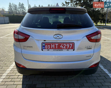 Серый Хендай их35, объемом двигателя 2 л и пробегом 187 тыс. км за 16600 $, фото 24 на Automoto.ua