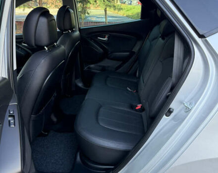 Серый Хендай их35, объемом двигателя 2 л и пробегом 187 тыс. км за 16600 $, фото 76 на Automoto.ua