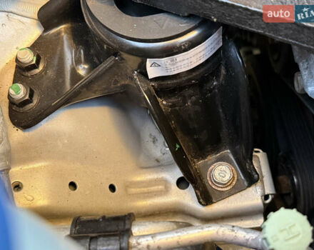 Серый Хендай их35, объемом двигателя 2 л и пробегом 183 тыс. км за 13750 $, фото 102 на Automoto.ua