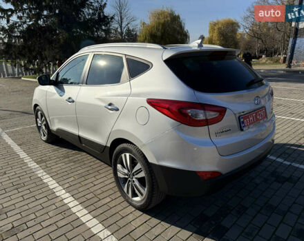 Серый Хендай их35, объемом двигателя 2 л и пробегом 187 тыс. км за 16600 $, фото 18 на Automoto.ua