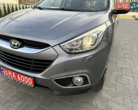 Сірий Хендай іх35, об'ємом двигуна 2 л та пробігом 124 тис. км за 16600 $, фото 10 на Automoto.ua