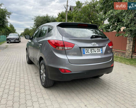 Сірий Хендай іх35, об'ємом двигуна 1.7 л та пробігом 143 тис. км за 13750 $, фото 4 на Automoto.ua