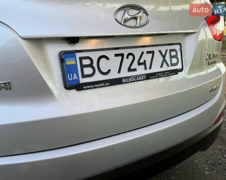 Серый Хендай их35, объемом двигателя 2 л и пробегом 183 тыс. км за 13750 $, фото 47 на Automoto.ua