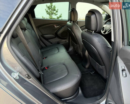 Сірий Хендай іх35, об'ємом двигуна 2 л та пробігом 124 тис. км за 16600 $, фото 78 на Automoto.ua