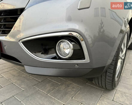 Сірий Хендай іх35, об'ємом двигуна 2 л та пробігом 124 тис. км за 16600 $, фото 12 на Automoto.ua