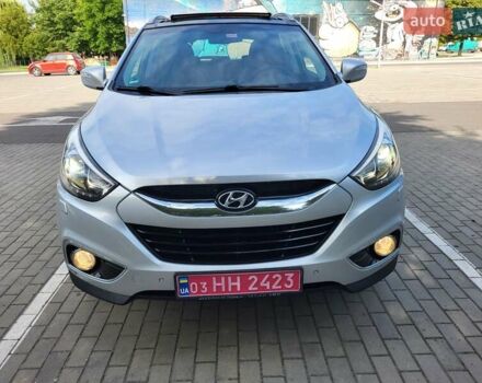 Серый Хендай их35, объемом двигателя 2 л и пробегом 221 тыс. км за 17150 $, фото 7 на Automoto.ua
