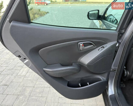 Сірий Хендай іх35, об'ємом двигуна 2 л та пробігом 124 тис. км за 16600 $, фото 75 на Automoto.ua