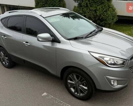 Серый Хендай их35, объемом двигателя 2.4 л и пробегом 127 тыс. км за 11650 $, фото 13 на Automoto.ua