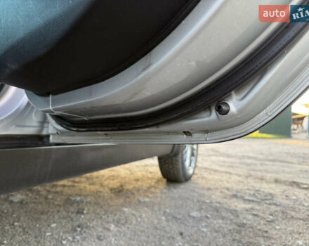 Серый Хендай их35, объемом двигателя 2 л и пробегом 183 тыс. км за 13750 $, фото 40 на Automoto.ua