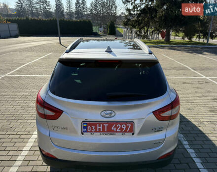 Серый Хендай их35, объемом двигателя 2 л и пробегом 187 тыс. км за 16600 $, фото 26 на Automoto.ua