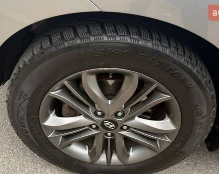 Серый Хендай их35, объемом двигателя 2.4 л и пробегом 127 тыс. км за 11650 $, фото 35 на Automoto.ua