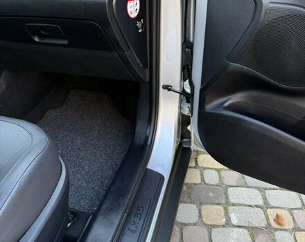 Серый Хендай их35, объемом двигателя 2 л и пробегом 187 тыс. км за 16600 $, фото 59 на Automoto.ua