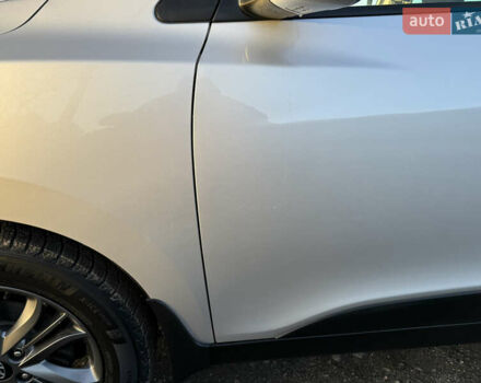 Серый Хендай их35, объемом двигателя 2 л и пробегом 183 тыс. км за 13750 $, фото 56 на Automoto.ua