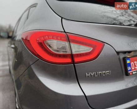 Серый Хендай их35, объемом двигателя 2 л и пробегом 124 тыс. км за 16850 $, фото 29 на Automoto.ua