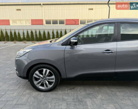 Сірий Хендай іх35, об'ємом двигуна 2 л та пробігом 124 тис. км за 16600 $, фото 23 на Automoto.ua