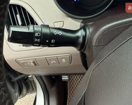 Серый Хендай их35, объемом двигателя 2.4 л и пробегом 127 тыс. км за 11650 $, фото 20 на Automoto.ua