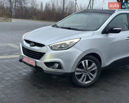 Серый Хендай их35, объемом двигателя 2 л и пробегом 180 тыс. км за 15100 $, фото 2 на Automoto.ua