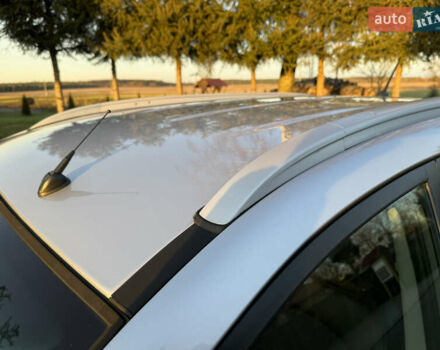 Серый Хендай их35, объемом двигателя 2 л и пробегом 183 тыс. км за 13750 $, фото 52 на Automoto.ua