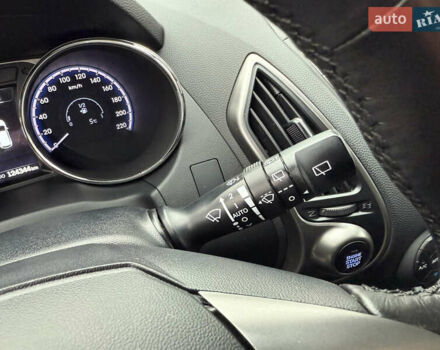 Серый Хендай их35, объемом двигателя 2 л и пробегом 124 тыс. км за 16850 $, фото 62 на Automoto.ua