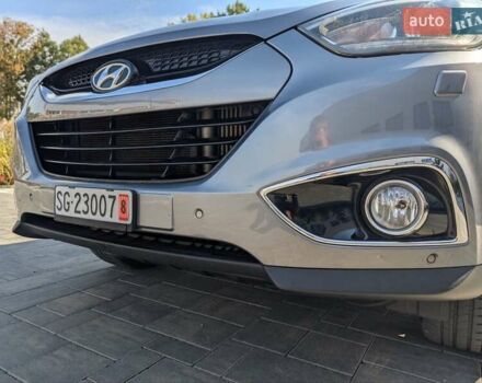 Сірий Хендай іх35, об'ємом двигуна 2 л та пробігом 113 тис. км за 16950 $, фото 30 на Automoto.ua