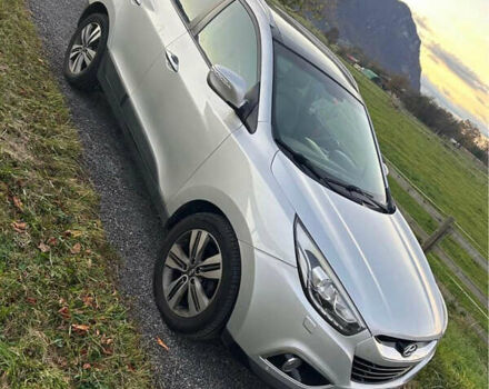 Сірий Хендай іх35, об'ємом двигуна 2 л та пробігом 191 тис. км за 15650 $, фото 1 на Automoto.ua