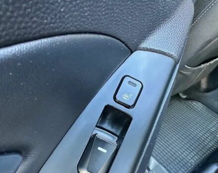 Серый Хендай их35, объемом двигателя 1.7 л и пробегом 119 тыс. км за 8800 $, фото 8 на Automoto.ua