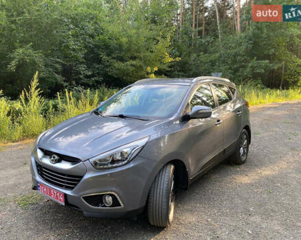 Серый Хендай их35, объемом двигателя 2 л и пробегом 227 тыс. км за 15299 $, фото 1 на Automoto.ua
