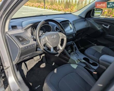 Сірий Хендай іх35, об'ємом двигуна 2 л та пробігом 113 тис. км за 16950 $, фото 29 на Automoto.ua