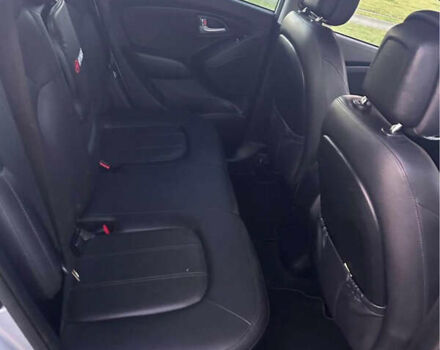 Сірий Хендай іх35, об'ємом двигуна 2 л та пробігом 191 тис. км за 15650 $, фото 7 на Automoto.ua