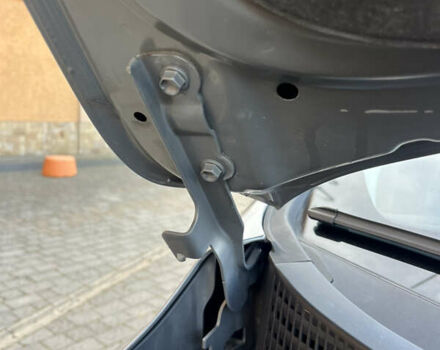 Серый Хендай их35, объемом двигателя 1.7 л и пробегом 187 тыс. км за 14800 $, фото 35 на Automoto.ua