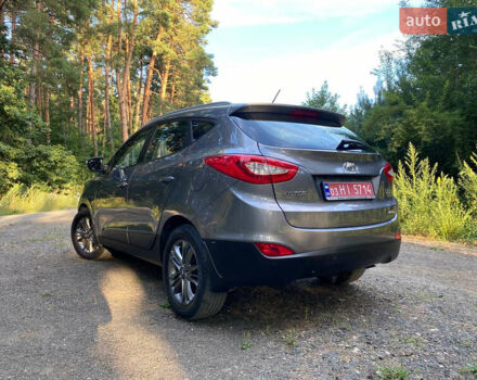 Серый Хендай их35, объемом двигателя 2 л и пробегом 227 тыс. км за 15299 $, фото 15 на Automoto.ua