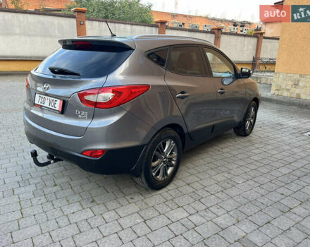 Серый Хендай их35, объемом двигателя 1.7 л и пробегом 187 тыс. км за 14800 $, фото 5 на Automoto.ua