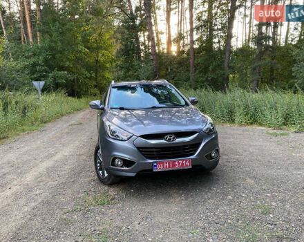 Серый Хендай их35, объемом двигателя 2 л и пробегом 227 тыс. км за 15299 $, фото 23 на Automoto.ua